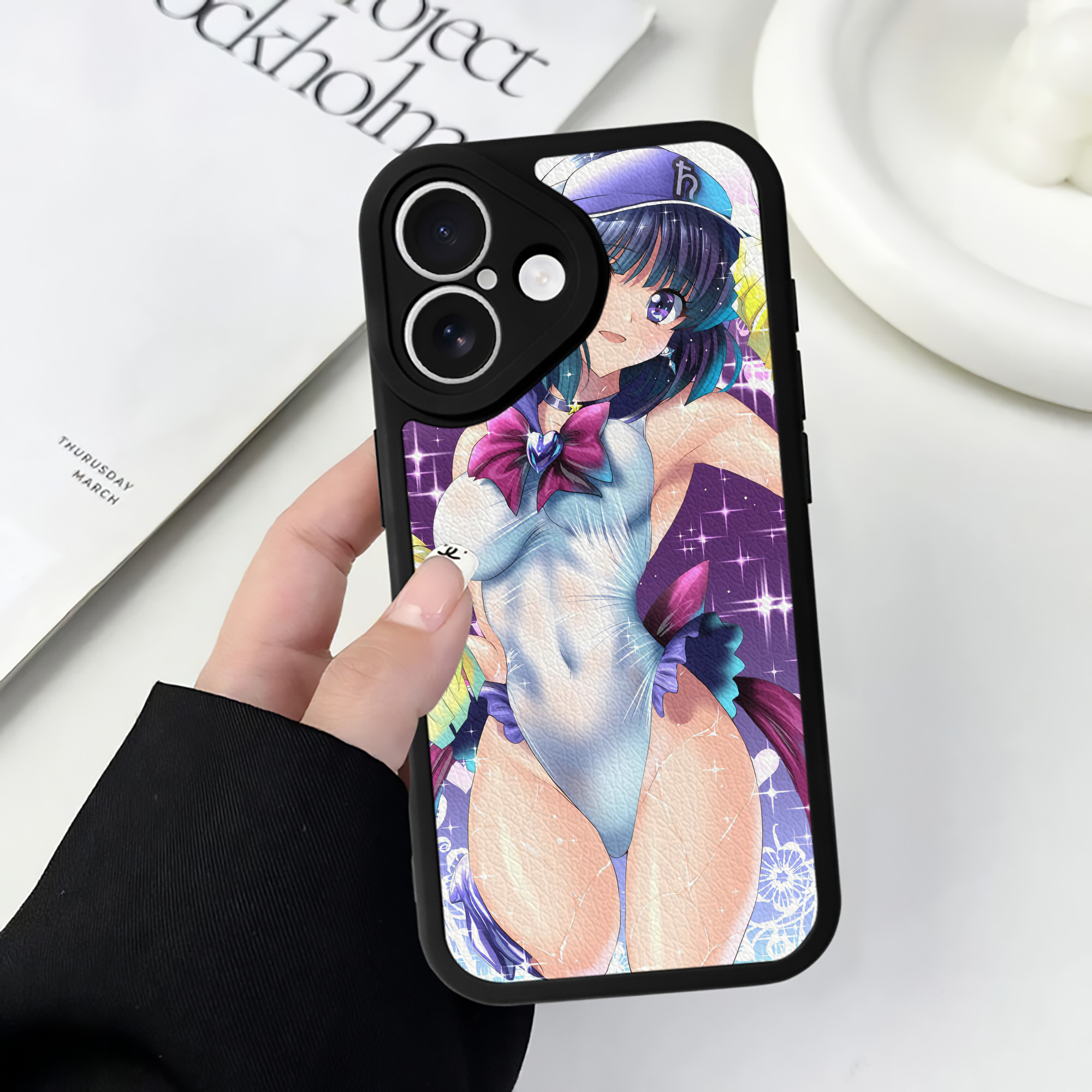 （画像用） 美少女戦士セーラームーン Sailor Moon 【iPhone 16シリーズ対応】シリコンスマホケース（レザー調） 材質：シリコン